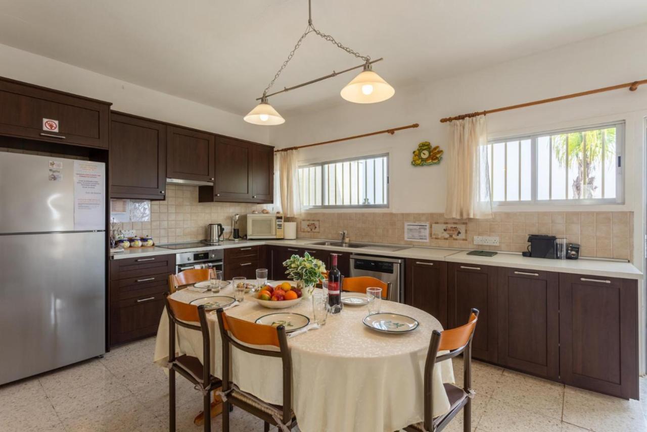 네오 초리오 Yiangos House 빌라 외부 사진